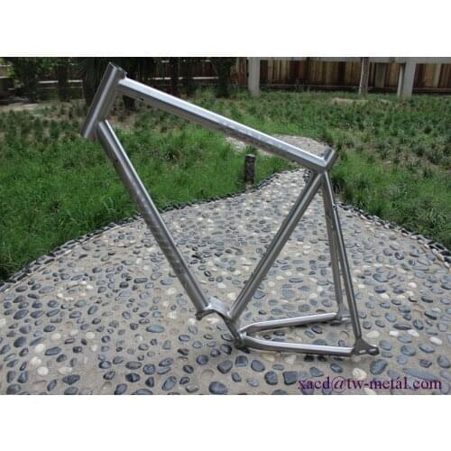 Titanium mountain bicycle frame with 44mm head tube and sliding dropouts gearbox