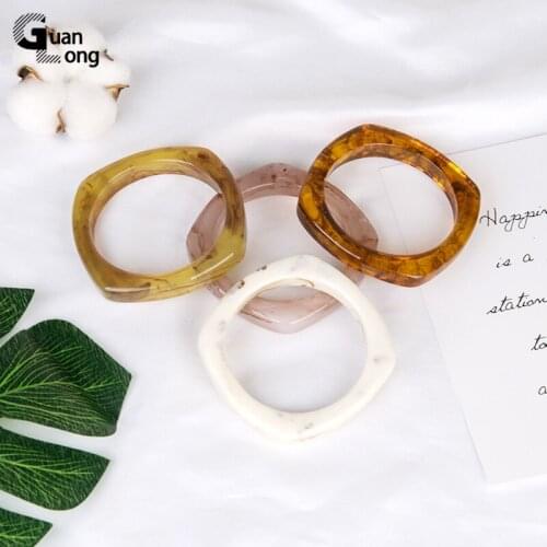 GuanLong Trendy Fashion Resin Cuff Women Bracelet and Bangles Indian Acrylic Geometric Patterned Bangle For Girl Charms Jewelry