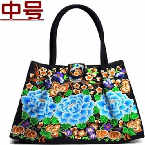 New fashion national wind embroidered handbags holiday features retro embroidery shoulder bag wholesale