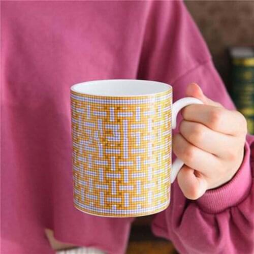 European Style Bone China Coffee mug High Grade Bone China Afternoon Tea Cups Ceramic Mug 300 ml for Coffee Milk Black
