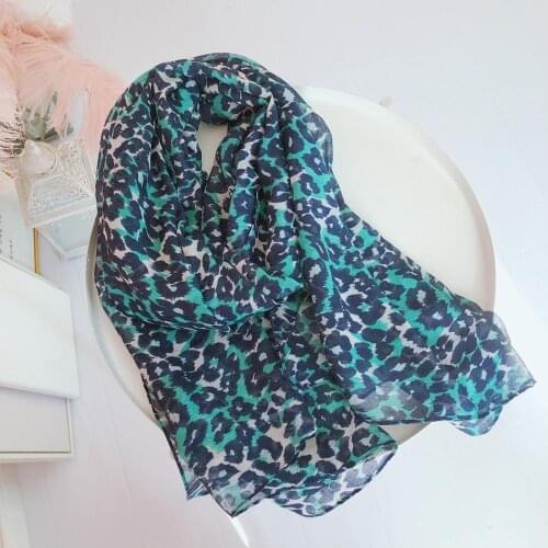 2020 New Fashion Leopard Pattern Scarf Shawls Wrap Soft Leopard Print Muslim Hijab Scarf Free Shipping