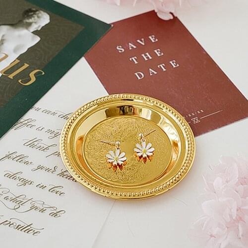 Retro Metal Tray Photography Props Cosmetics Jewelry Candles Snack Vintage Gold Carved Trays Studio Photo Props Home Decoration