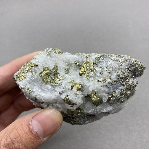 270 g Natural red crystal and pyrite symbiosis healing crystal