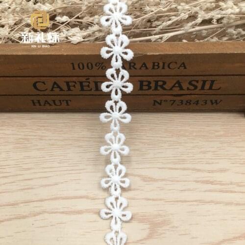 7Yards 1.6cm Embroidered Pretty White Lace Trim Lace Small Daisy Fabric Lace Ribbon DIY Home Decoration Lace Sewing Crafts