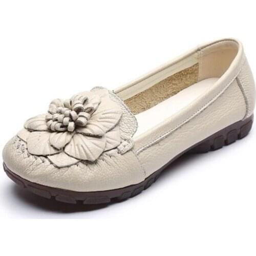 Genuine Leather Shoes Hot 2020 New Spring Round Head Flowers Shoes Convenient Shallow Women Shoes Soft Comfort Casual Flat Shoes