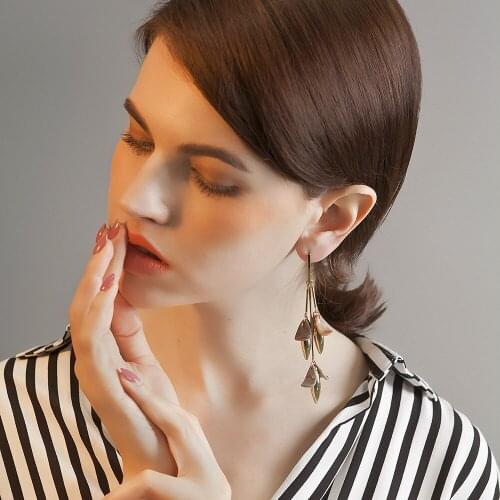 Flowers Shape Temperament Long Drop Earrings Luxury Tassels Fashion Earring For Women Boho Jewelry Accessories Mrs win