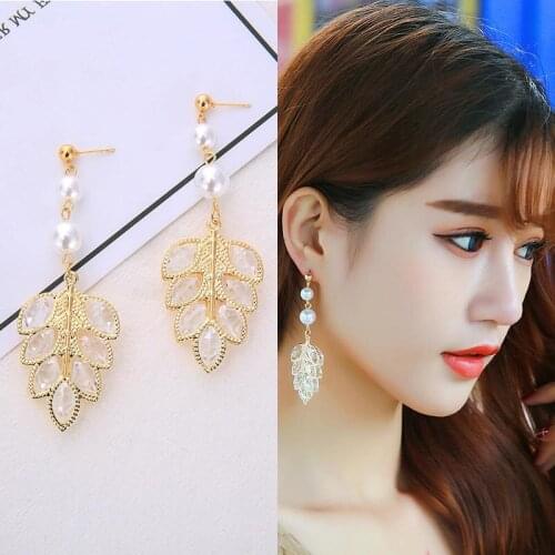 New hot Korea Simple cute Earring gold Pearl zircon big leaf earrings Personality Crystal Stud Earrings jewelry for female women