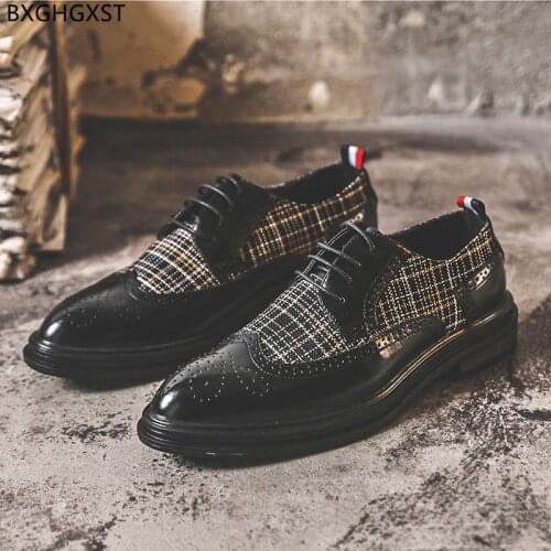 Oxford Elegant Shoes for Men 2021 Designer Dress Shoes Mens Fashion Brogue Man Shoes High Quality Zapatos De Hombre Chaussure