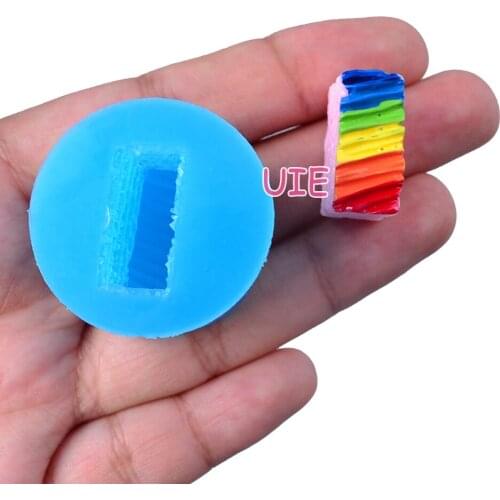 GYL574U 19.4mm x 9.6mm x 17.7mm Rainbow Cake Cut Silicone Mold Fondant Cake Decoration Candy Resin Clay Earrings Necklace Craft