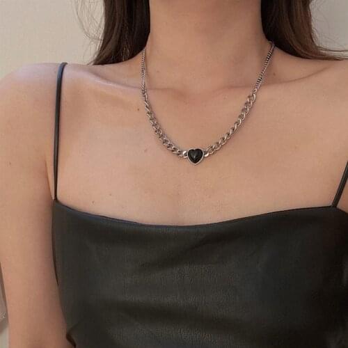 2021 Kpop Vintage Metal Silver Color Black Love Heart Pendant Choker Clavicle Chain Simple Necklace for Women aesthetic Jewelry