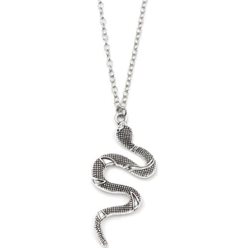 Women Men Snake Viper Cobra Pendant Short Chain Collar Necklace Alloy Animal Jewelry