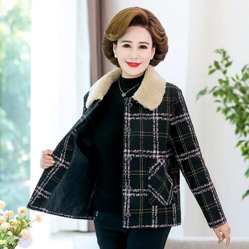 Autumn Winter Womens Woolen Coat New Lamb fur collar Plaid short Outerwear Plus Size 5XL Wool Jacket Female Single Breasted Top
