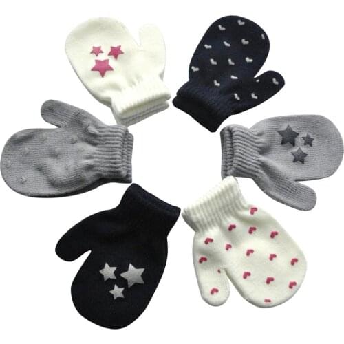 Baby Warm Gloves for Boys Girls Love Heart Knitted Gloves Newborn Cartoon Star Thicken Gloves Toddler Mittens Winter Accessories