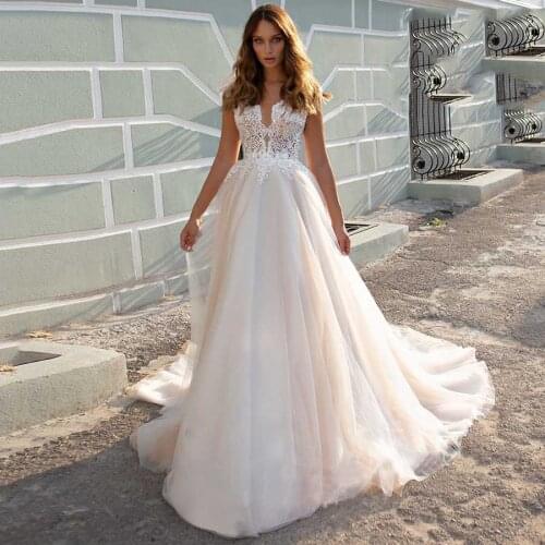 Elegant Boho Wedding Dresses A Line V-Neck Lace Appliques Bridal Dress Sexy Backless Wedding Gown Vestido De Noiva