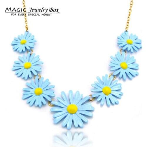 Cute Summer Style Daisy Flower Statement Necklaces Women Gold Chain Flower Choker Necklace Female Jewelry Party Gift Colares