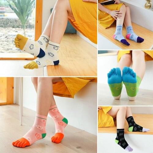 Womens Flower Five Finger Socks Autumn Winter Cotton Sweat Absorbing Socks Casual Fun 5 Toe Socks Set