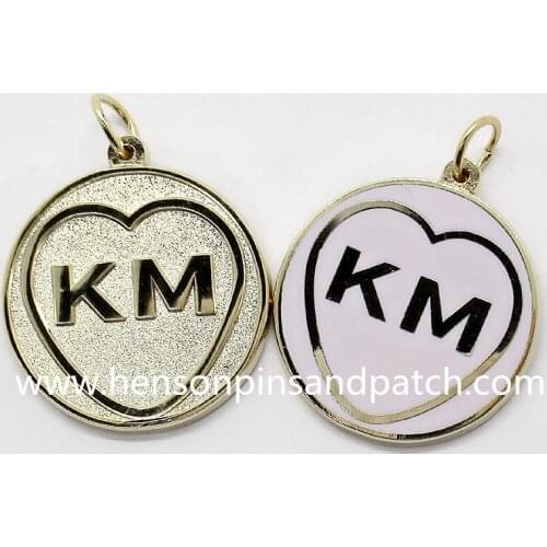 Customized metal gold pink enamel heart charm badge