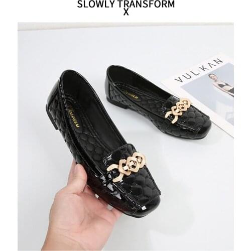 New 2021 Womens flat shoes Designer shoes woman luxury moccasins fashion women flats Office ladies shoes