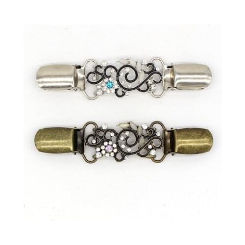 1pcs New High-grade Rhinestone models plating alloy duckbill clip female dress chain cardigan sweater sweater clip