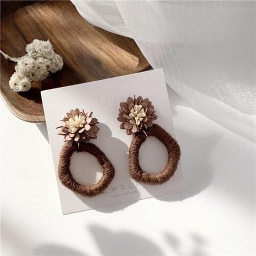 South Korean are irregular skeined flower earrings 2020 new restoring ancient ways stud earrings