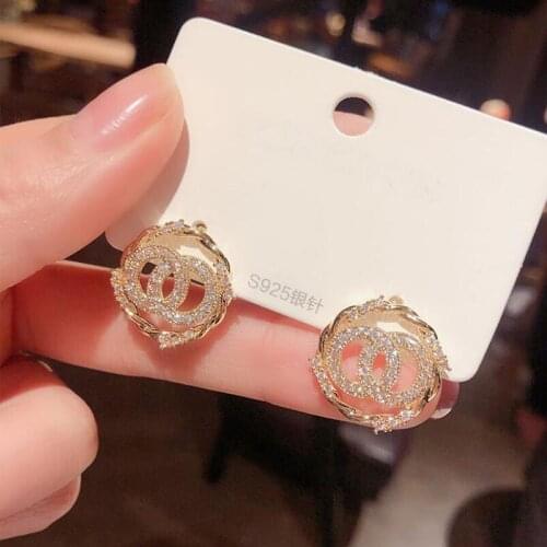 Luxury Square Rhinestone Circle Earrings for Women Korean Wild Stud Earrings Simple Round Earings Female Fashion Jewelry