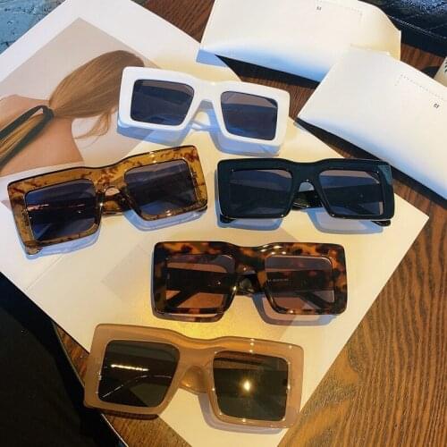 Women Sunglasses American Style Big Box Square Glasses Trending Wide Legs Vintage Men Sun Glasses Luxury Designer Driving UV400