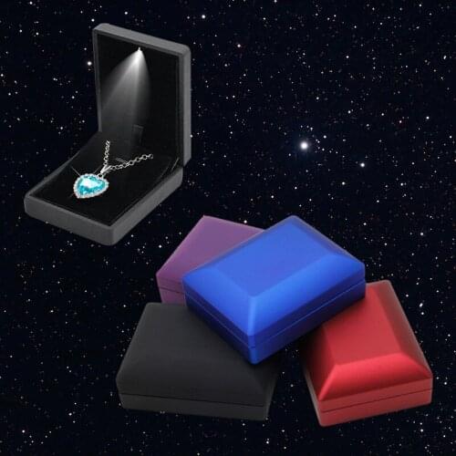 CPDD Premuim Pendant Necklace LED Light Gift Box Case Jewelry Display Wedding Supply