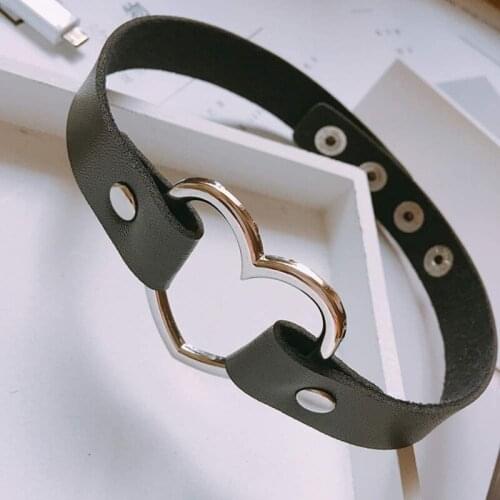 Fashion New Necklace Women PU Leather Heart Choker Chocker Necklaces Punk Statement Jewelry Wedding Bride Jewelry Gift