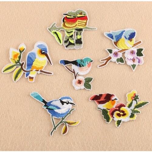 Great Quality Colorful Birds Iron On Embroidered Clothes Patches For Clothing Stickers Garment Wholesale