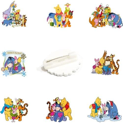 Disney Pooh Family Gathering Brooch Cartoon Animation Casual Brooch Resin Clothes Hat Jewelry Badge Backpack Decoration