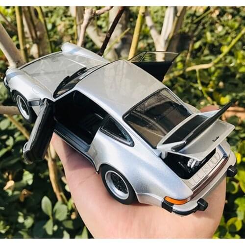 Welly 1:24 1974 Porsche 911 Turbo3.0 die-cast metal alloy model toy car 2 boys birthday Christmas gift