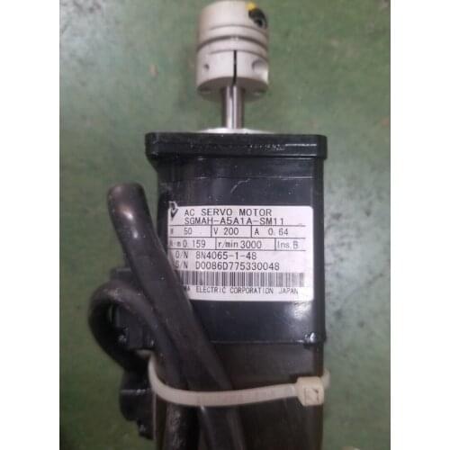 SGMAH-A5A1A-SM11 servo motor , used in good condition . 85% appearance new , good working , free shipping