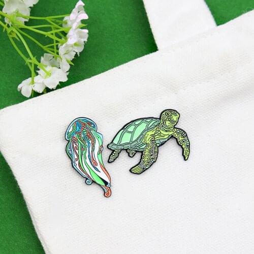 XCMRYSP Tortoise Monster Badge Brooch Jellyfish Turtle Metal Enamel Lapel Pin Backpack Clothes Fashion Jewelry Gift