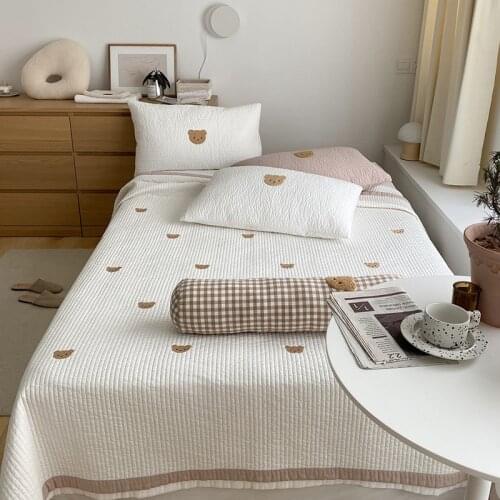 Japanese style simple embroidery cotton bedspread 3PCS/SET thickened bedspread, quilted cotton bedspread Girls like 2 colour