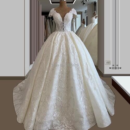 African Luxury V-Neck Ball Gown Vintage Wedding Dress Floor-Length Applique Mariage Wedding Dresses vestido noiva sereia Dubai