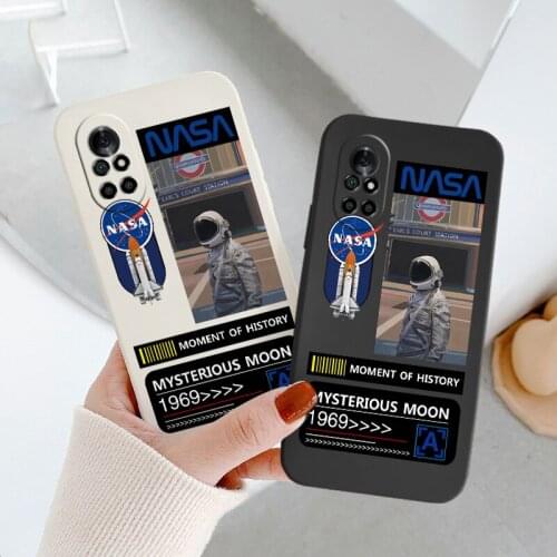 Standing Astronaut Liquid Silicone Case For Huawei Nova 8 7 Pro SE 6 SE 5 Pro 5Z 5I 5Ipro 5T 4 4E Ultra Thin Soft Phone Cover