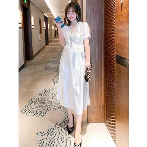High quality Bead chain V-neck Dress with belt luster 2021 summer new pattern