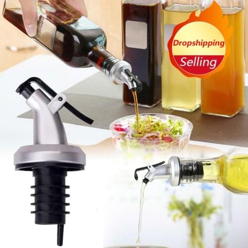 Kitchen Olive Oil Sprayer Liquor Dispenser Rubber Wine Pourers Flip Top Drink Red Wine Stopper Tool Durable Bar Home Accessories