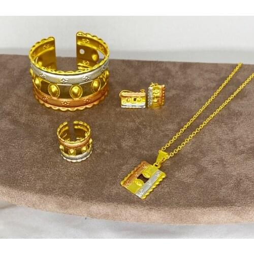 Kids Bangles Gold Color African Dubai Jewelry Sets for Baby Girls Ethiopian Colorful Rings Earrings Arab Children Birthday Gift