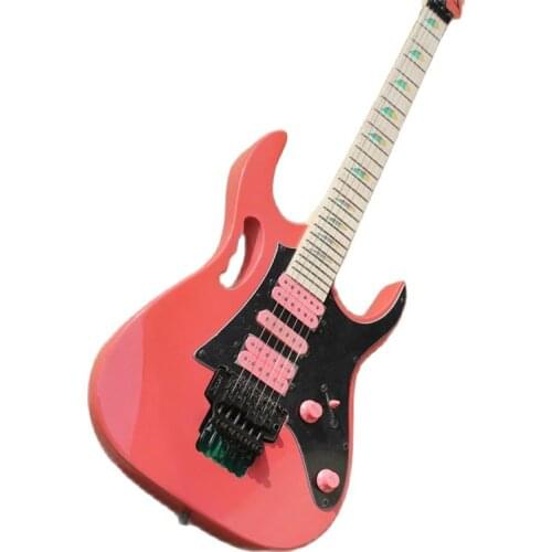 Factory Custom Wholesale 6 Strings Sliver Electric Guitar Whith Tremolo Bridge , Gold Hardware , Offer Customized