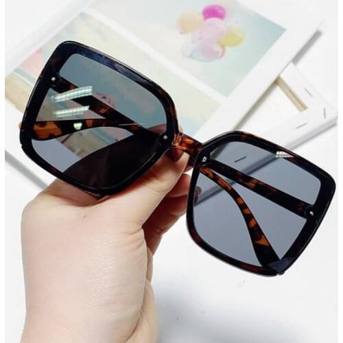 High Quality Square Sunglasses Women Design Fashion Oversized Sun Glasses Female 2021 Gradient Pink Woman Glasses