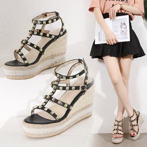 2021 Sandals Comfort Shoes for Women Summer Heels Clogs Wedge Cross Suit Female Beige Cross-Shoes New Girls High Fashion Platfo