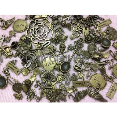 200pcs Assorted Size Antiqued Bronze Rose Gun Flower Skull Butterfly Cat Charms and Pendants Tibetan Style Jewelry Finding