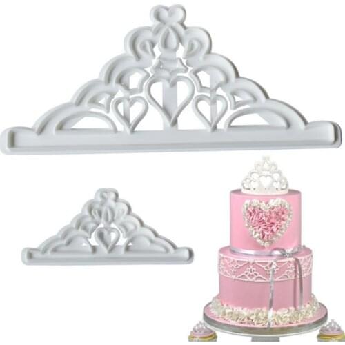 2pcs Crown Set Plastic Fondant Cutter Cake Mold Biscuit Cookie Cupcake Decorating Tools Sugarcraft Cake Topper Bakeware SN3242