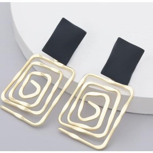 Fashion Simple Metal Back Shape Geometric Earrings Womens Popular Creative Drop Earrings Retro Party Jewelry Accessories