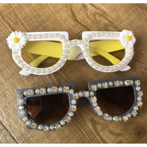 Sunglasses ladies art small fresh style sunglasses handmade diamond Pearl oval sunglasses fashion retro sunglasses