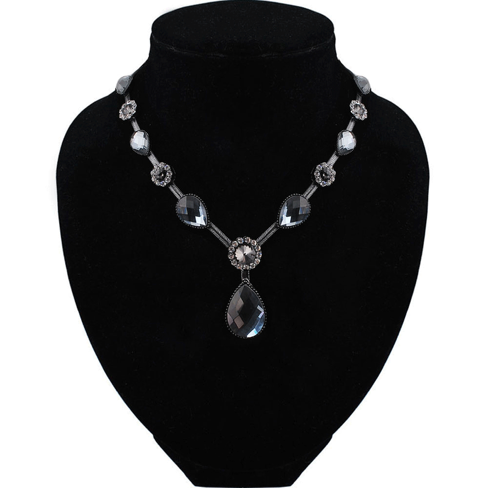 Trendy Crystal Statement Necklace for Women Summer Style Black Color Chain Rhinestone Necklaces Jewelry for Gift Party