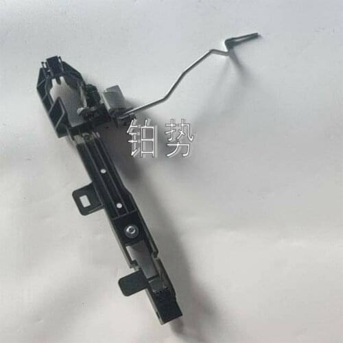 Car left front door handle base 2018-Hon daA cco rdA CCO RDH YBR IDI NSP IRE HYB left front door handle base fixing bracket