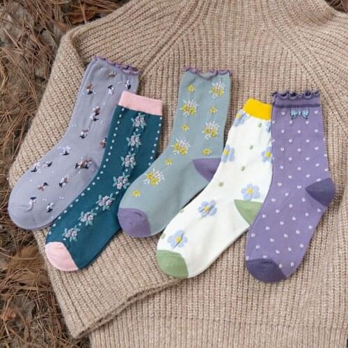 Women Middle Tube Flower Retro Mori Girl New Combed Cotton for Autumn and Winter Japanese College Style Harajuku Female Sock