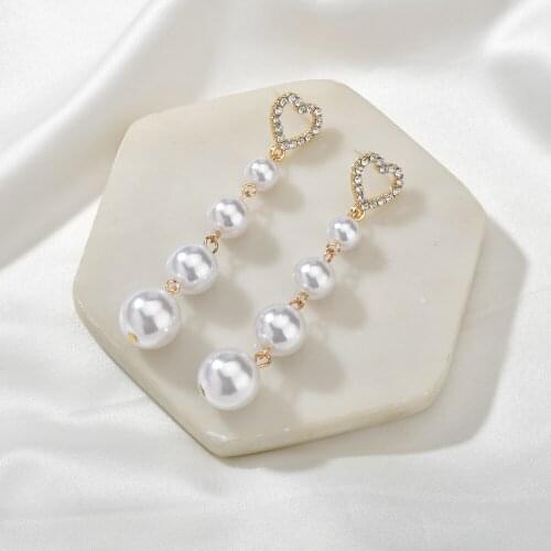 UAM 2021 Trendy Gold Color Love Heart Shape Hollow Simulated Pearl Long Drop Earrings Classic Fashion Jewelry Earrings Girl Gift